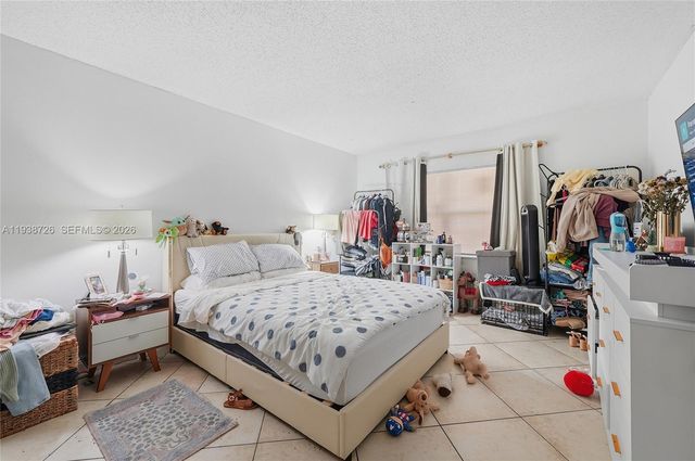 18101 NW 68th Ave B105, Hialeah, FL 33015