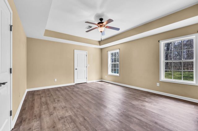 1113 Meachem Dr, Clarksville, TN 37042