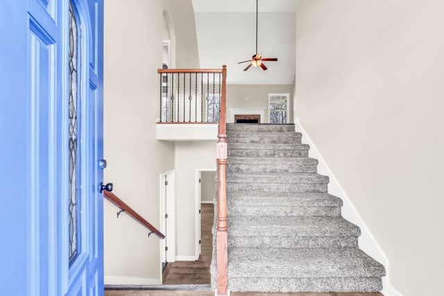 1113 Meachem Dr, Clarksville, TN 37042