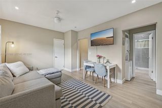 7845 NE Bayshore Ct 16, Miami, FL 33138