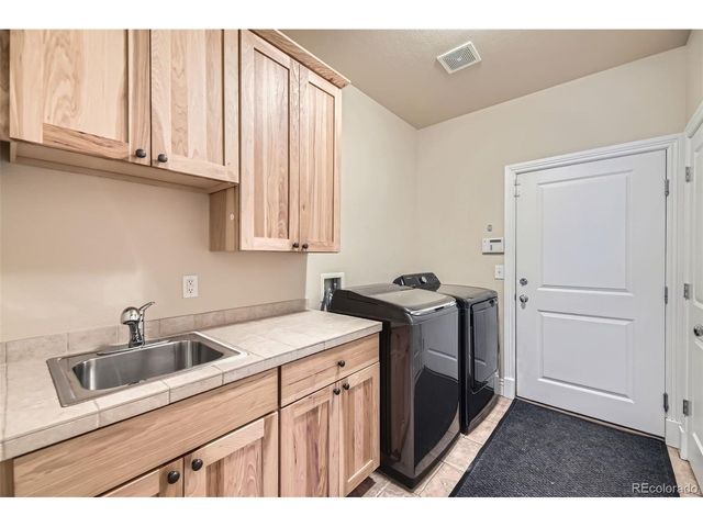 940 Kearney St, Denver, CO 80220