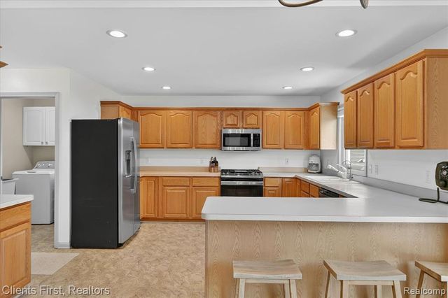 5150 Edward James Drive, Howell, MI 48843