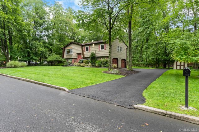 1 Earl Court, Monsey, NY 10952
