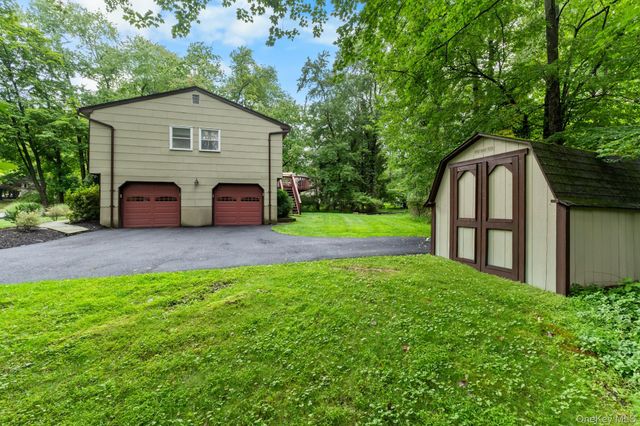 1 Earl Court, Monsey, NY 10952