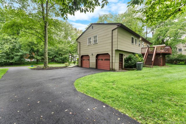 1 Earl Court, Monsey, NY 10952