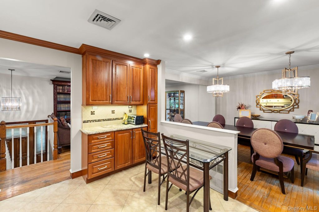 1 Earl Court, Monsey, NY 10952 — photo 4