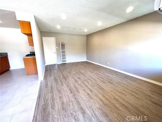 2306 Mira Vista Avenue 7, Montrose, CA 91020
