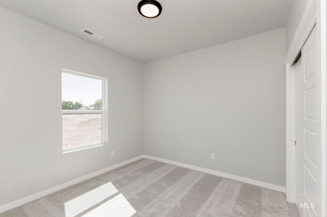 8269 E Bright Angel Dr, Nampa, ID 83687