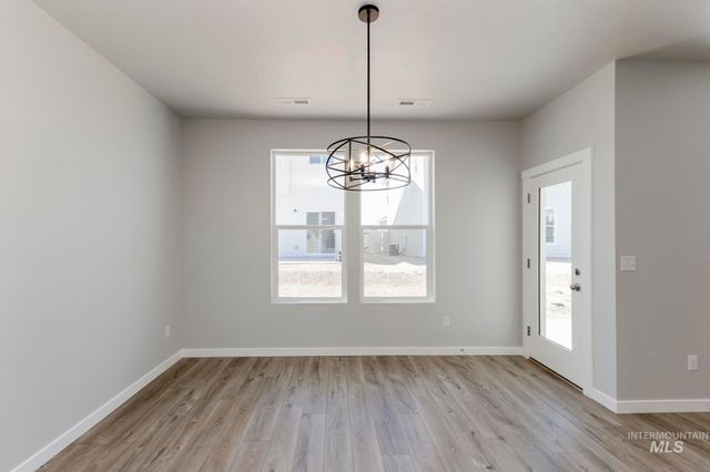 8269 E Bright Angel Dr, Nampa, ID 83687