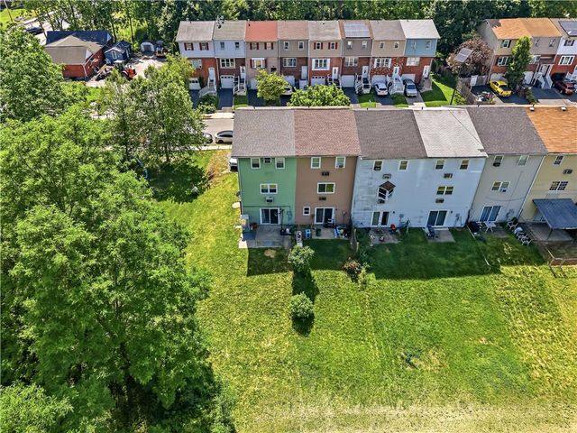 101 Old Forge Drive, Bath Boro, PA 18014