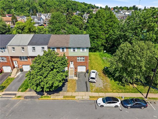 101 Old Forge Drive, Bath Boro, PA 18014