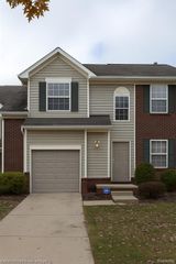 233 Tucker Street, Pontiac, MI 48341