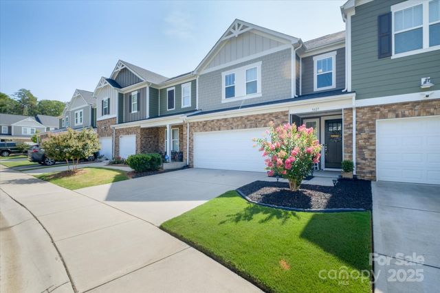 5027 American Bittern Lane, Charlotte, NC 28214