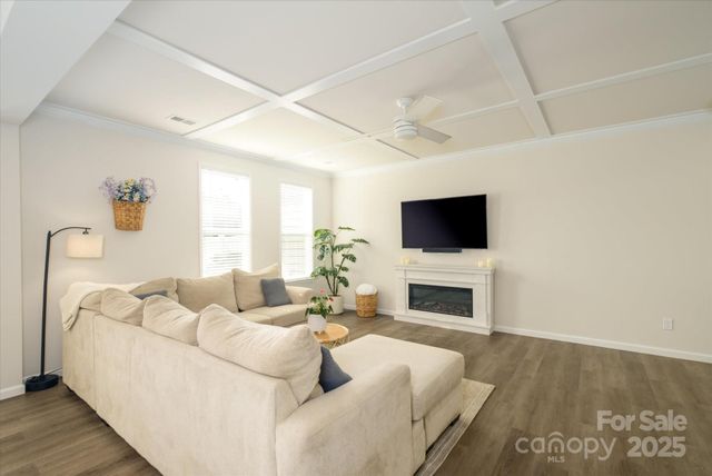 5027 American Bittern Lane, Charlotte, NC 28214