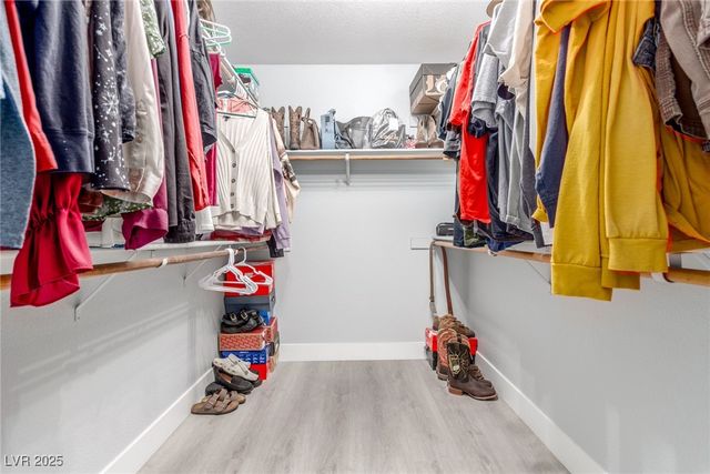 6343 Mahogany Peak Avenue, Las Vegas, NV 89110