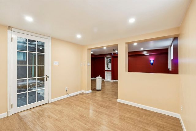 186 Granite Ave, Milton, MA 02186
