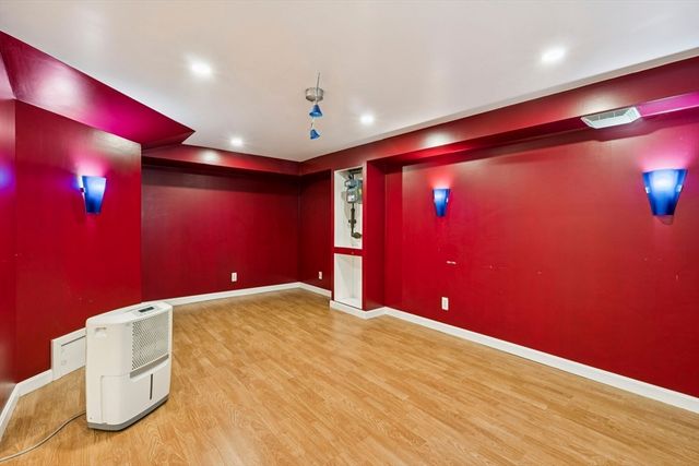 186 Granite Ave, Milton, MA 02186