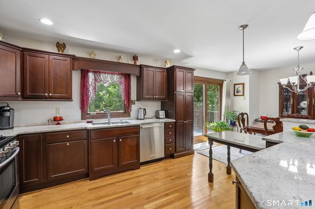14 Clark Road, New Fairfield, CT 06812