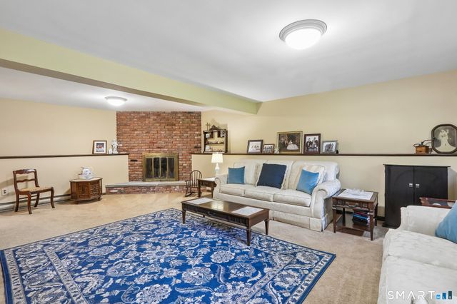 14 Clark Road, New Fairfield, CT 06812