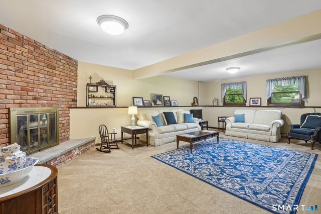 14 Clark Road, New Fairfield, CT 06812