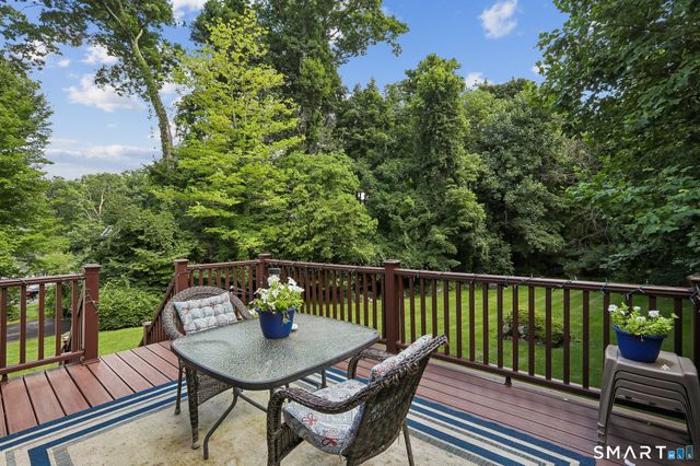14 Clark Road, New Fairfield, CT 06812