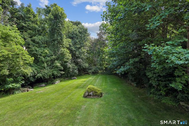 14 Clark Road, New Fairfield, CT 06812