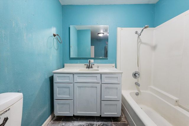 2715 E Diamond Ave, Spokane, WA 99217