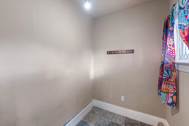 2715 E Diamond Ave, Spokane, WA 99217