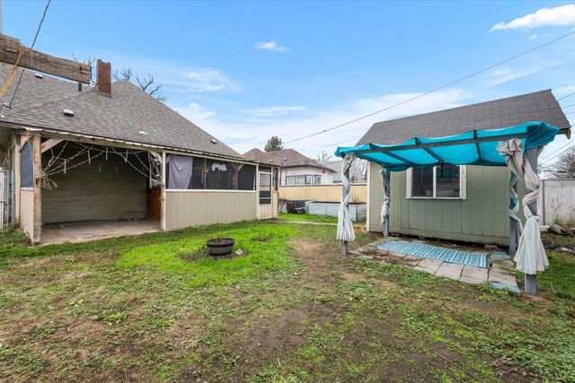 2715 E Diamond Ave, Spokane, WA 99217