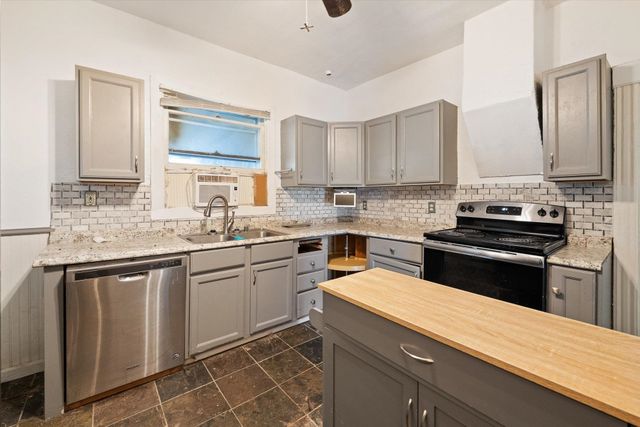 2715 E Diamond Ave, Spokane, WA 99217