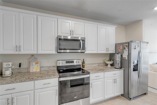 60 BELLA OAKS DRIVE, Port Orange, FL 32129