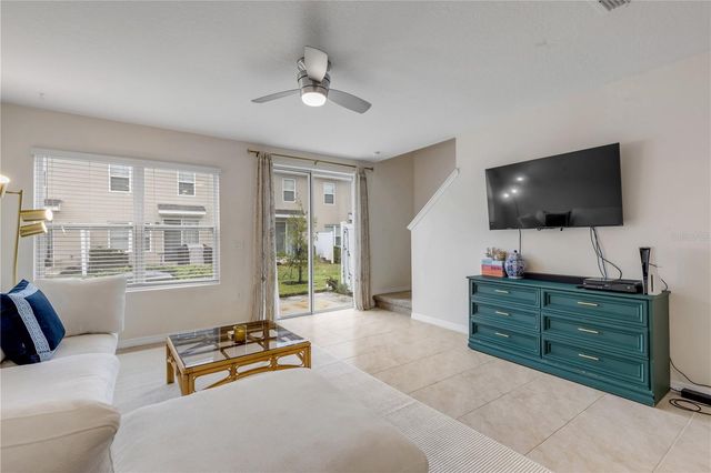 60 BELLA OAKS DRIVE, Port Orange, FL 32129