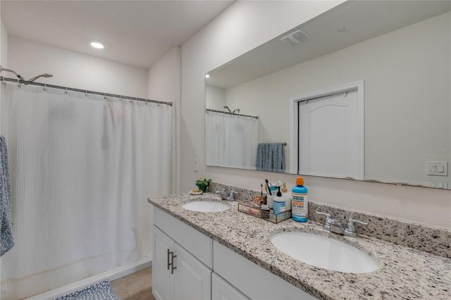 60 BELLA OAKS DRIVE, Port Orange, FL 32129