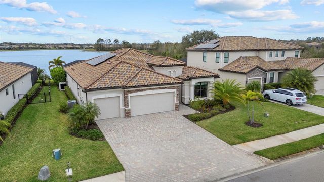 17610 POLO TRAIL, Lakewood Ranch, FL 34211