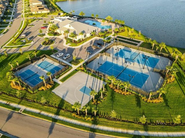 17610 POLO TRAIL, Lakewood Ranch, FL 34211