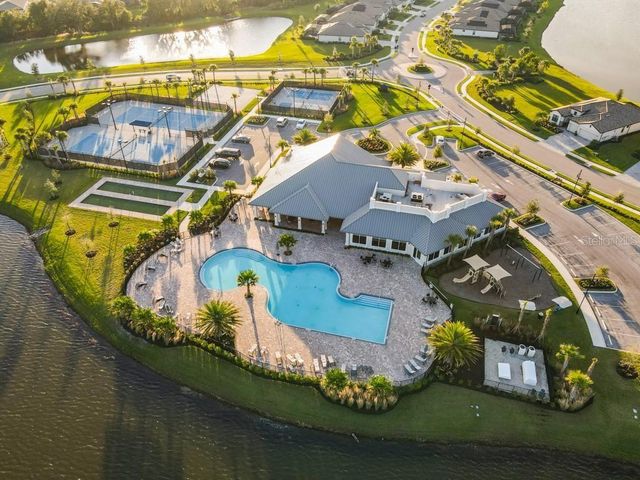 17610 POLO TRAIL, Lakewood Ranch, FL 34211