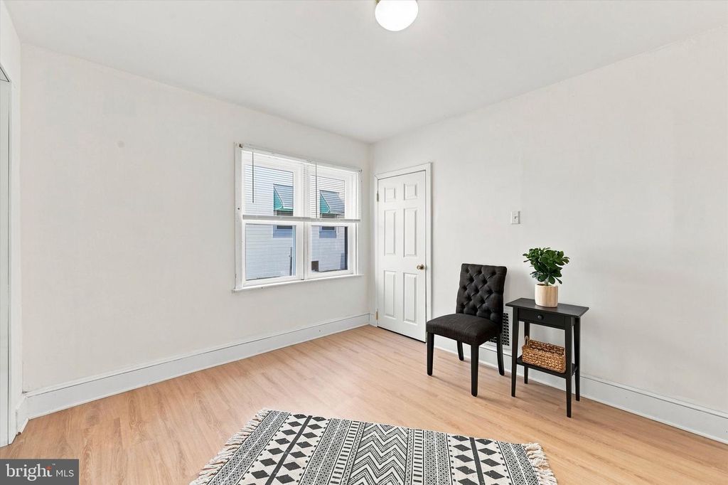 35 MARSHALL AVE, MARCUS HOOK, PA 19061 — photo 5