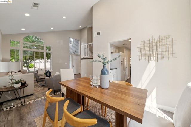 3400 Cobblestone Dr, Rocklin, CA 95765