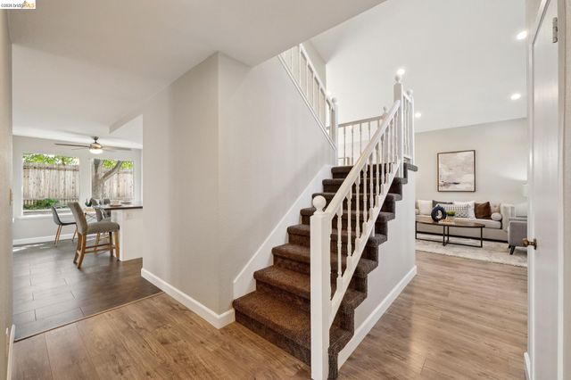 3400 Cobblestone Dr, Rocklin, CA 95765