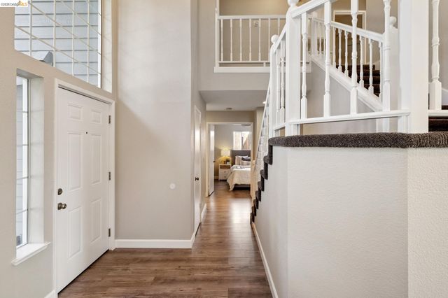 3400 Cobblestone Dr, Rocklin, CA 95765