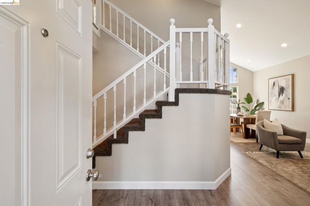 3400 Cobblestone Dr, Rocklin, CA 95765