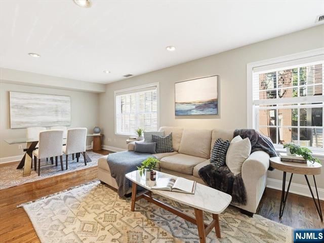 211 3rd Street 1, Hoboken, NJ 07030