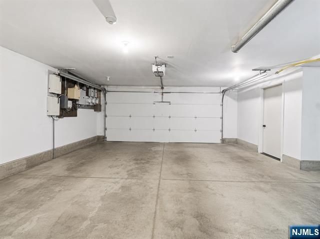 211 3rd Street 1, Hoboken, NJ 07030