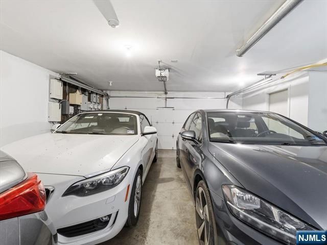 211 3rd Street 1, Hoboken, NJ 07030