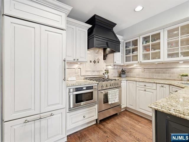 211 3rd Street 1, Hoboken, NJ 07030