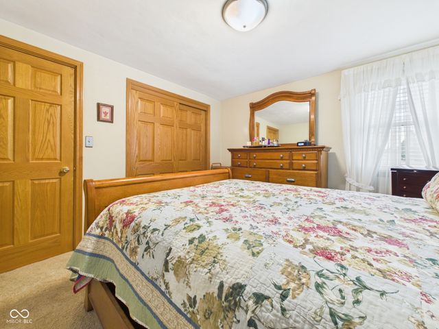 900 Maple Street, Middletown, IN 47356