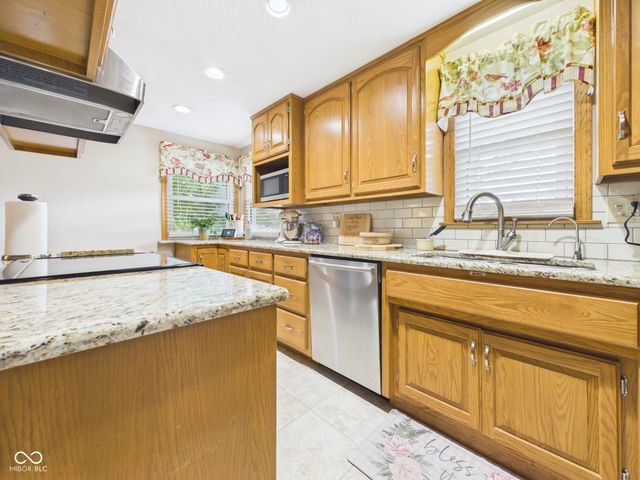 900 Maple Street, Middletown, IN 47356
