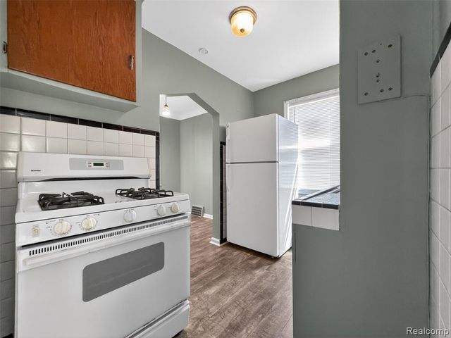 11529 Roxbury Street, Detroit, MI 48224