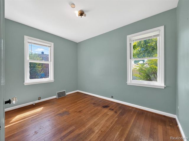 11529 Roxbury Street, Detroit, MI 48224
