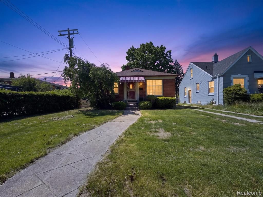 11529 Roxbury Street, Detroit, MI 48224